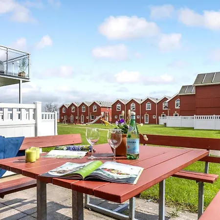 2 Bedroom Nice Home In Hadsund Hadsund